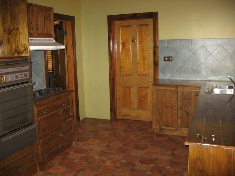 73 Adelaide Rd, Murray Bridge SA 5253