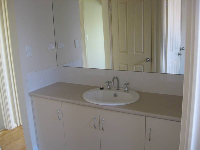 2 / 100 Christian Road, Murray Bridge SA 5253