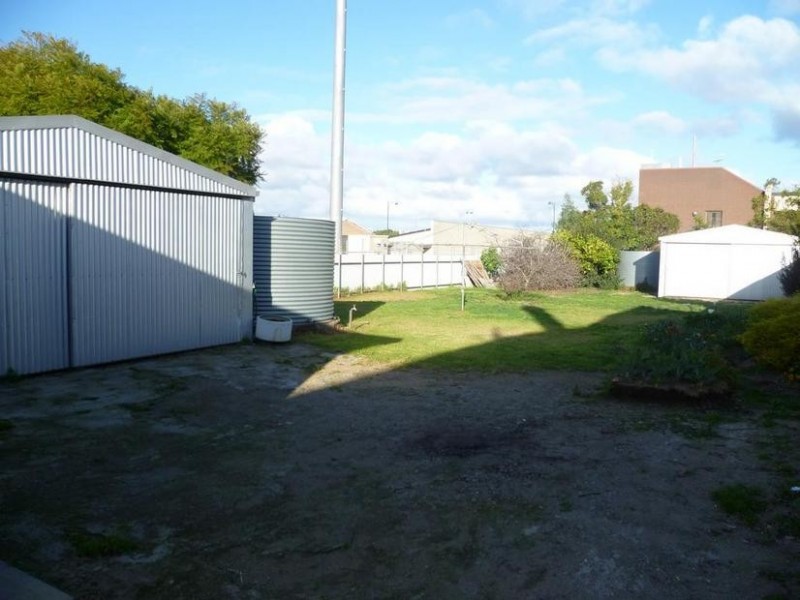 8 Clara Street, Murray Bridge SA 5253