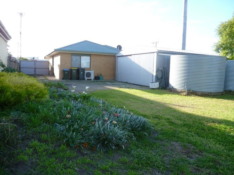 8 Clara Street, Murray Bridge SA 5253