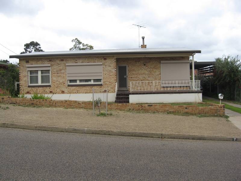 7 Leslie Street, Murray Bridge SA 5253