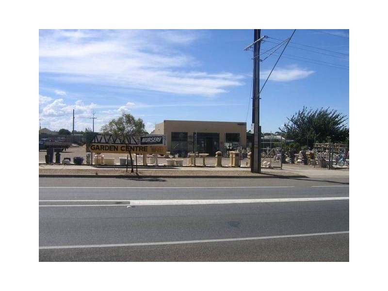 Adelaide Road, Murray Bridge SA 5253
