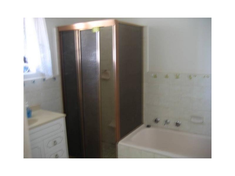 24 Willow Ave, Murray Bridge SA 5253