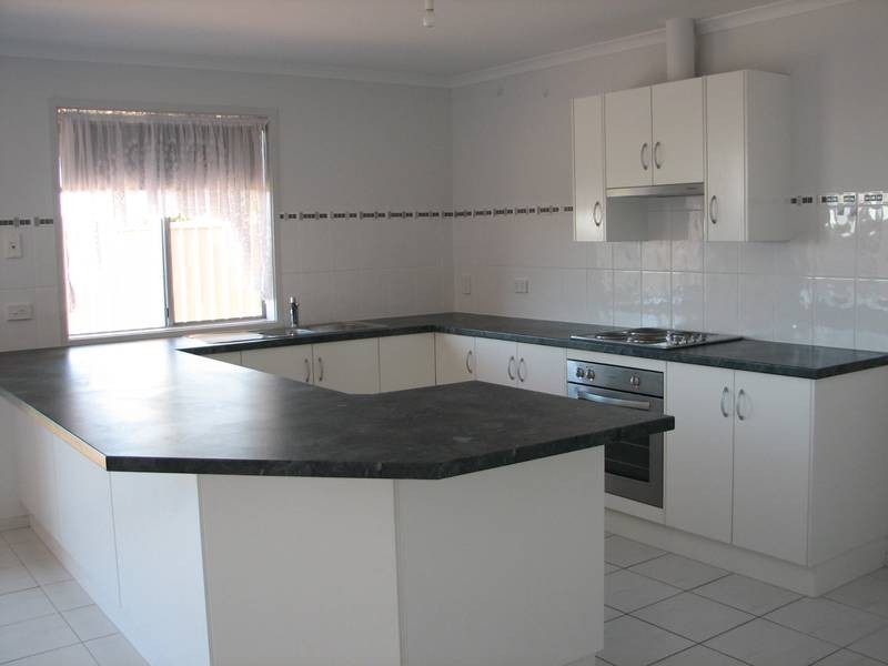 77a Alma Avenue, Murray Bridge SA 5253