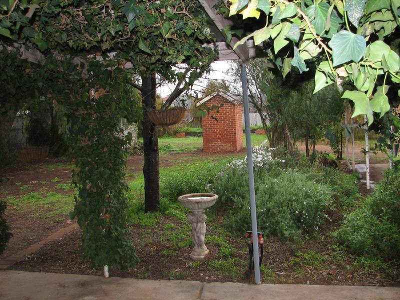 8 Edwards Street, Murray Bridge SA 5253