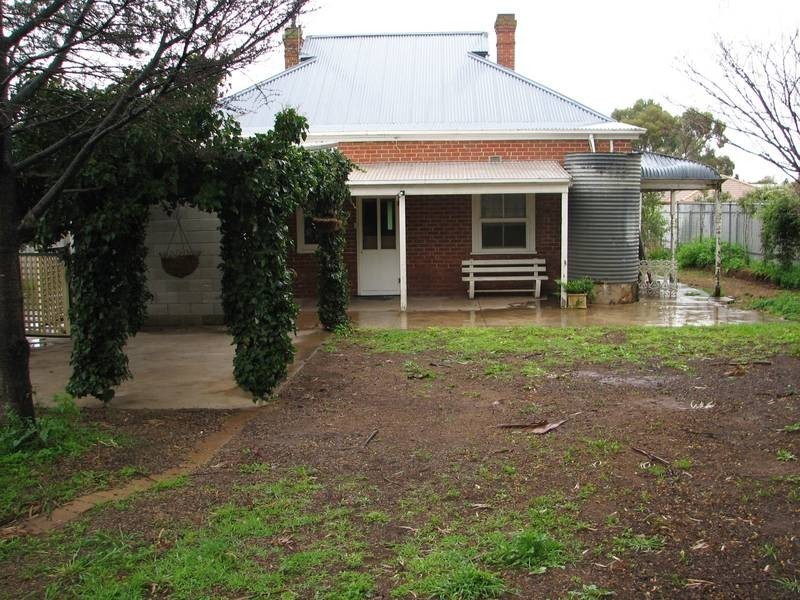 8 Edwards Street, Murray Bridge SA 5253