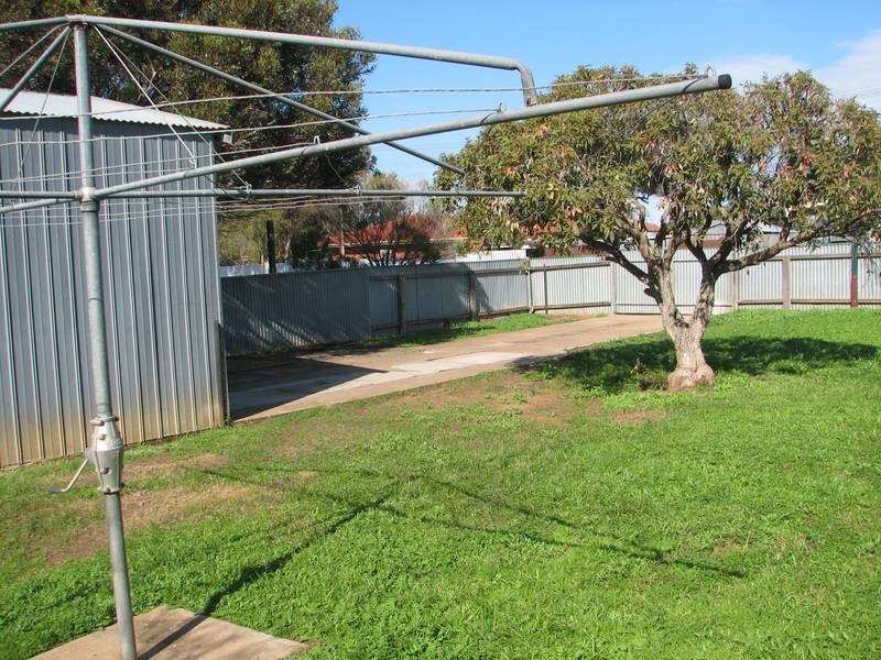 Cnr Hilton St & Gail Crs, Murray Bridge SA 5253