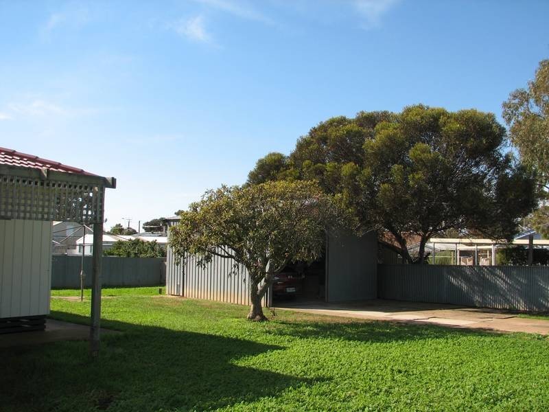 Cnr Hilton St & Gail Crs, Murray Bridge SA 5253