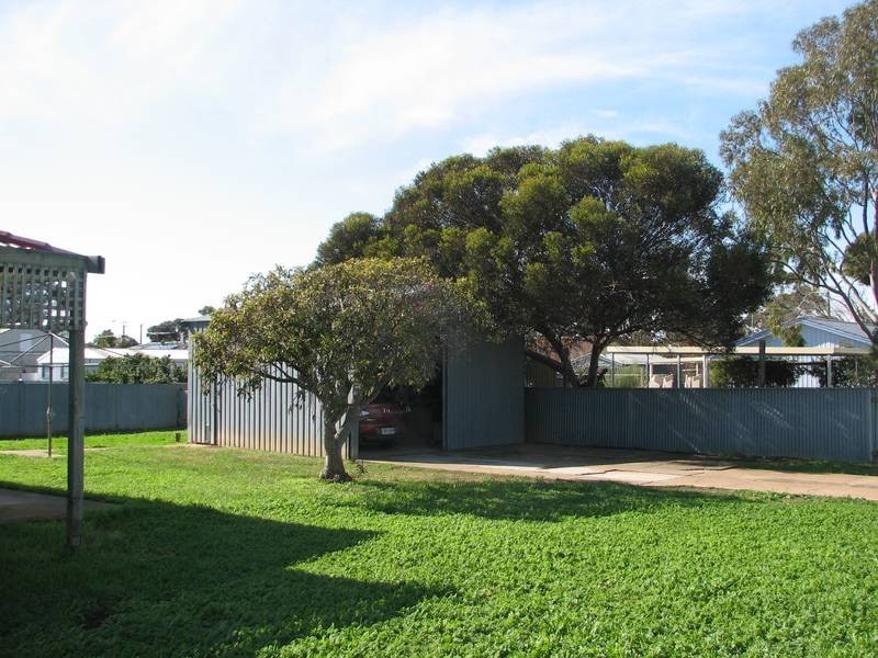 Cnr Hilton St & Gail Crs, Murray Bridge SA 5253