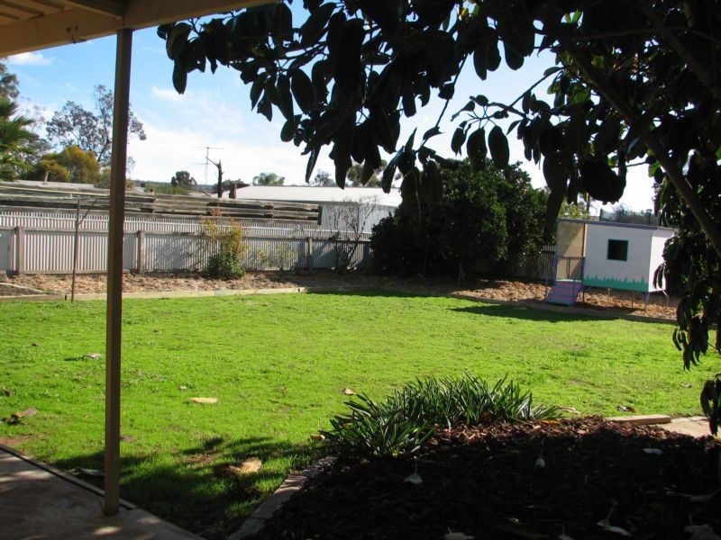 15 Todd Avenue, Murray Bridge SA 5253