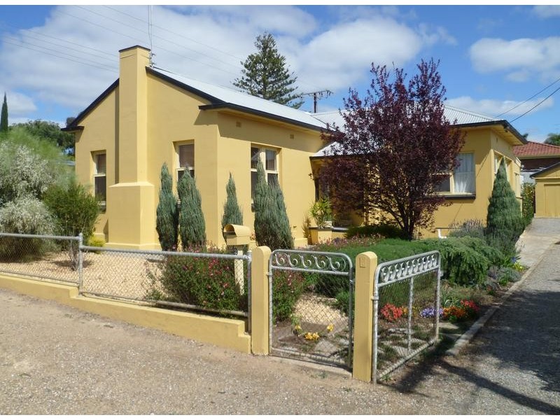 2 Graetz Street, Murray Bridge SA 5253