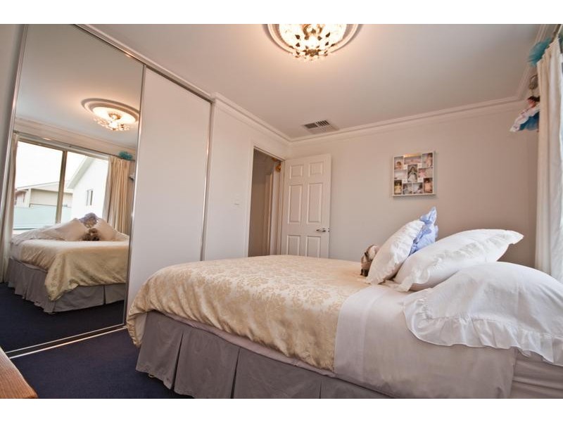 17 Narooma Boulevard, Murray Bridge SA 5253