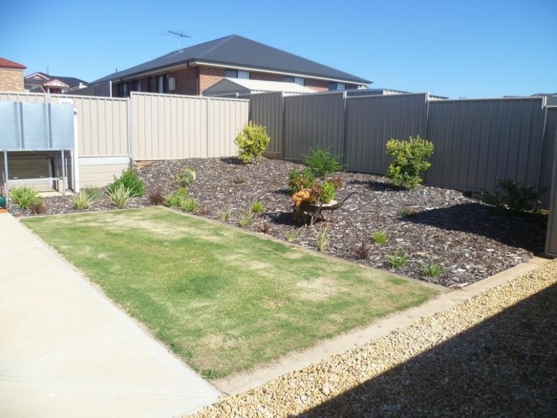 9 Waterlilly Terrace, Murray Bridge SA 5253