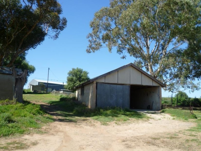 Lt 2 Long Flat Road / Queen Louisa Drive, Murray Bridge SA 5253