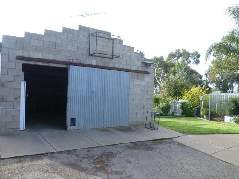 31 Doecke Road, Murray Bridge SA 5253