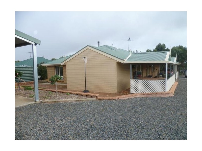 43 Torrens Road, Murray Bridge SA 5253