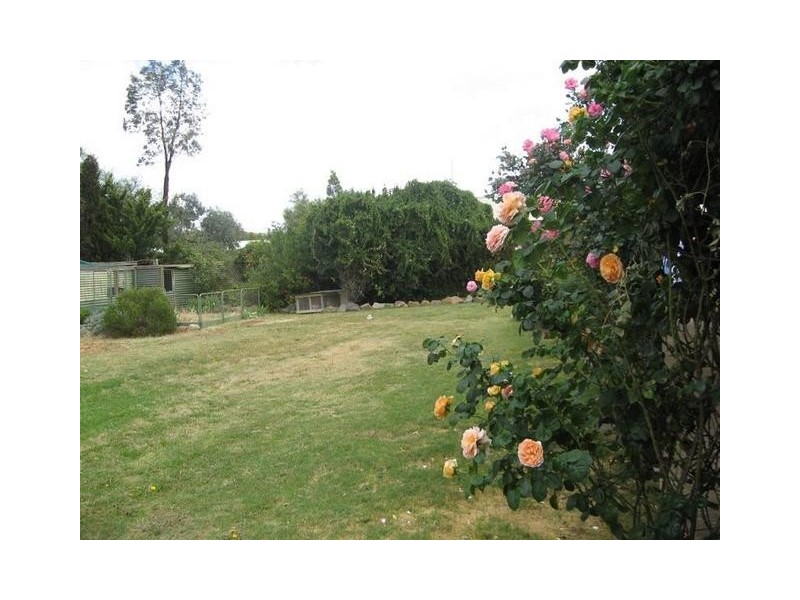 10 North Terrace, Callington SA 5254