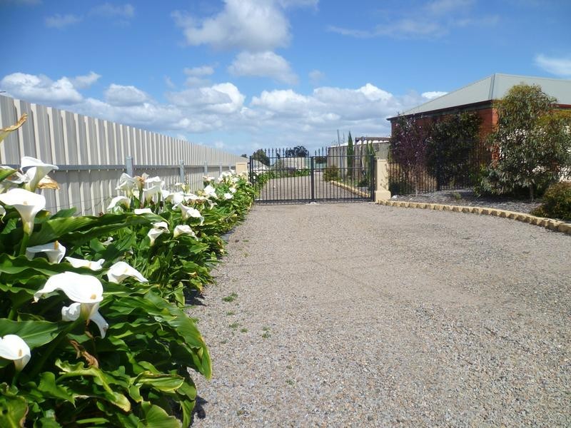 128 Christian Road, Murray Bridge SA 5253