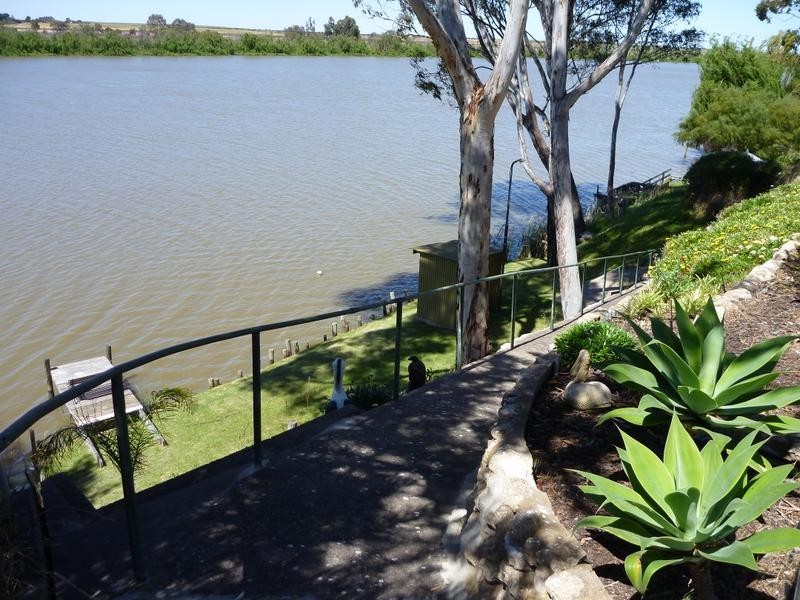 Lot 658 Wellington / Jervois Road, Wellington SA 5259