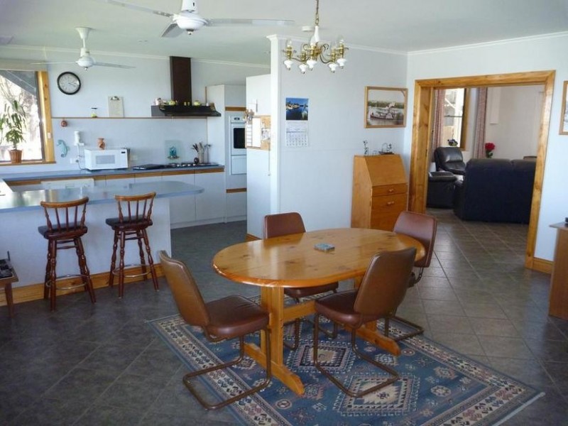 Lot 658 Wellington / Jervois Road, Wellington SA 5259