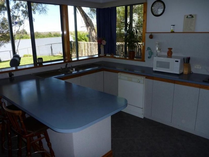 Lot 658 Wellington / Jervois Road, Wellington SA 5259