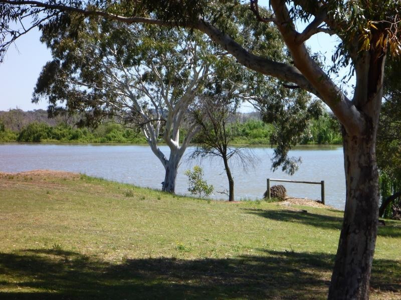 10 Hann Road, Whitesands via, Murray Bridge SA 5253