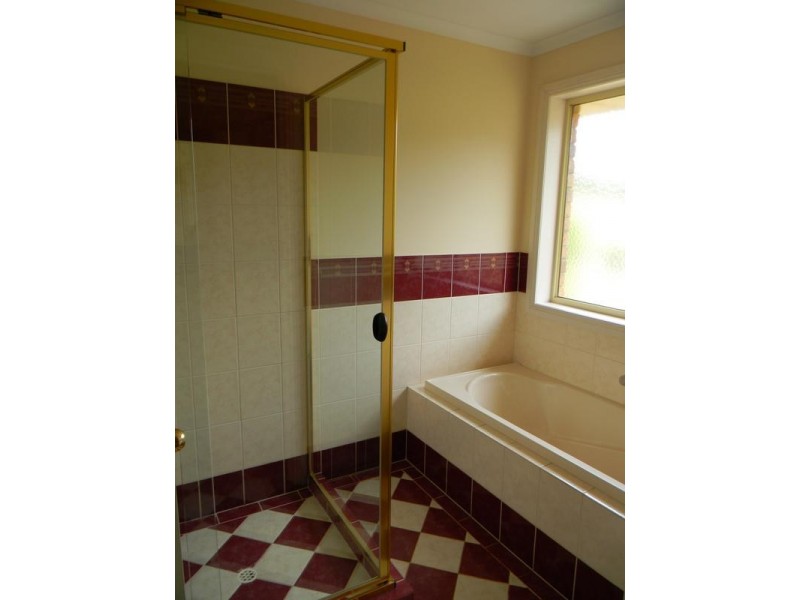 25 Tooma Drive, Murray Bridge SA 5253