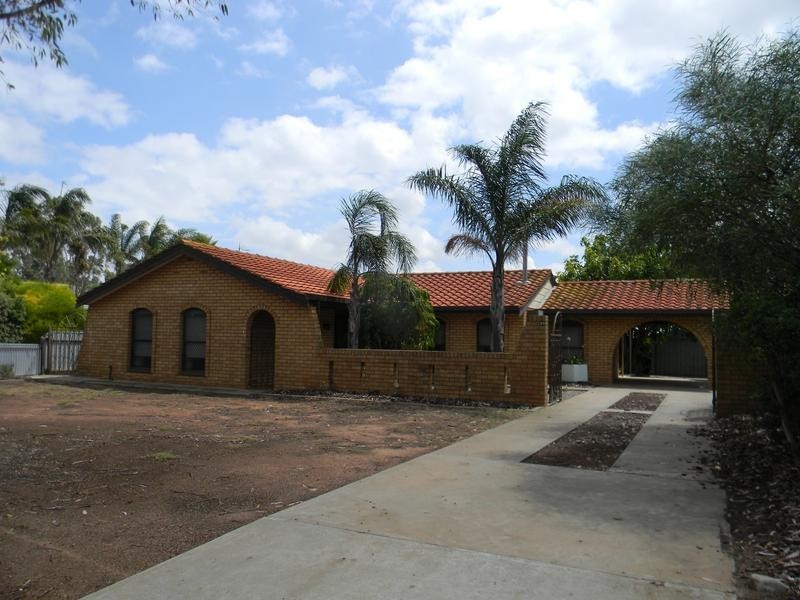 15 Todd Avenue, Murray Bridge SA 5253