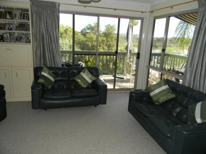 9 Sunnyside Rd Sunnyside via, Murray Bridge SA 5253