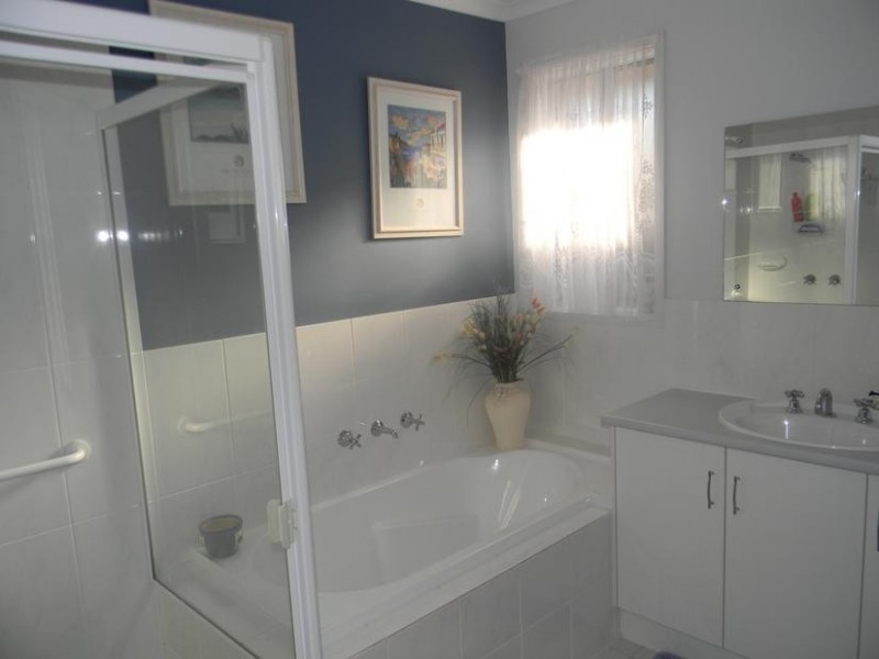 77A Alma Avenue, Murray Bridge SA 5253