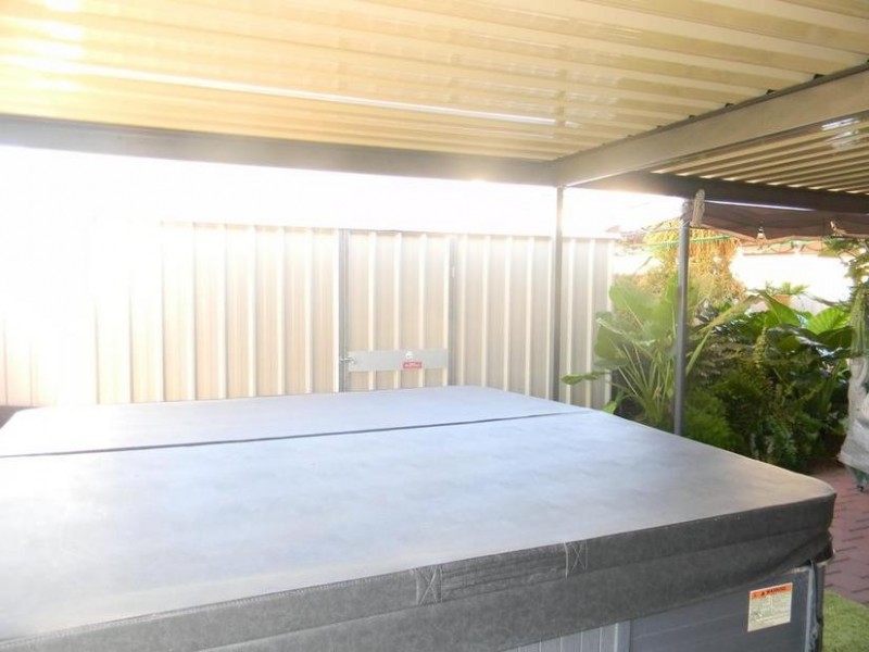 77A Alma Avenue, Murray Bridge SA 5253