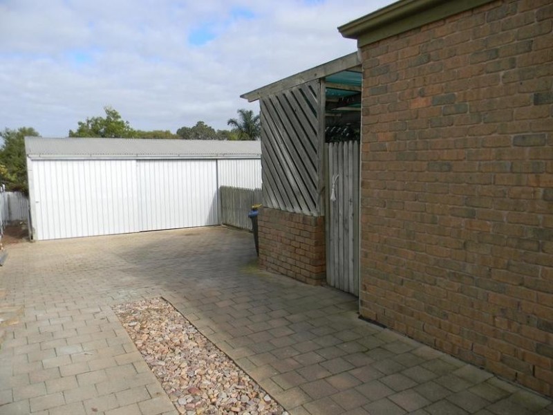 6 Raymond Road, Murray Bridge SA 5253