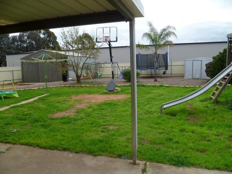 9 Doecke Road, Murray Bridge SA 5253