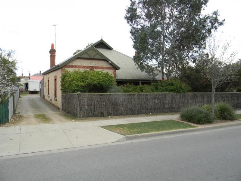73 Adelaide Road, Murray Bridge SA 5253