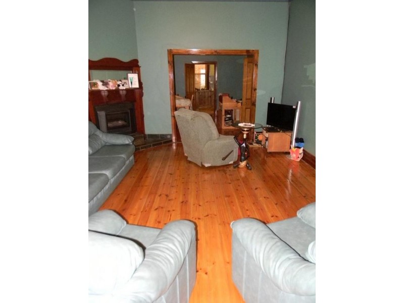 73 Adelaide Road, Murray Bridge SA 5253