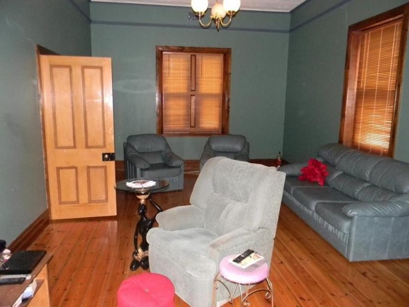 73 Adelaide Road, Murray Bridge SA 5253