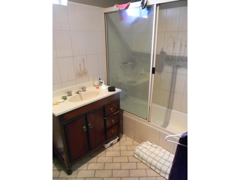 73 Adelaide Road, Murray Bridge SA 5253