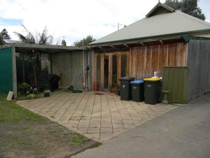 73 Adelaide Road, Murray Bridge SA 5253