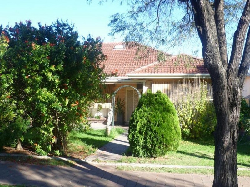 4 Rostrevor Avenue, Rostrevor SA 5073