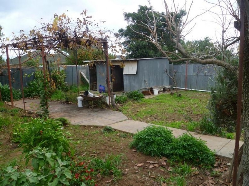 4 Rostrevor Avenue, Rostrevor SA 5073