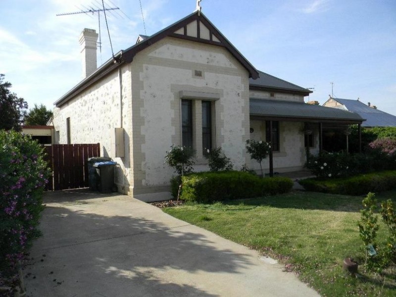 15 Eleanor Tce, Murray Bridge SA 5253