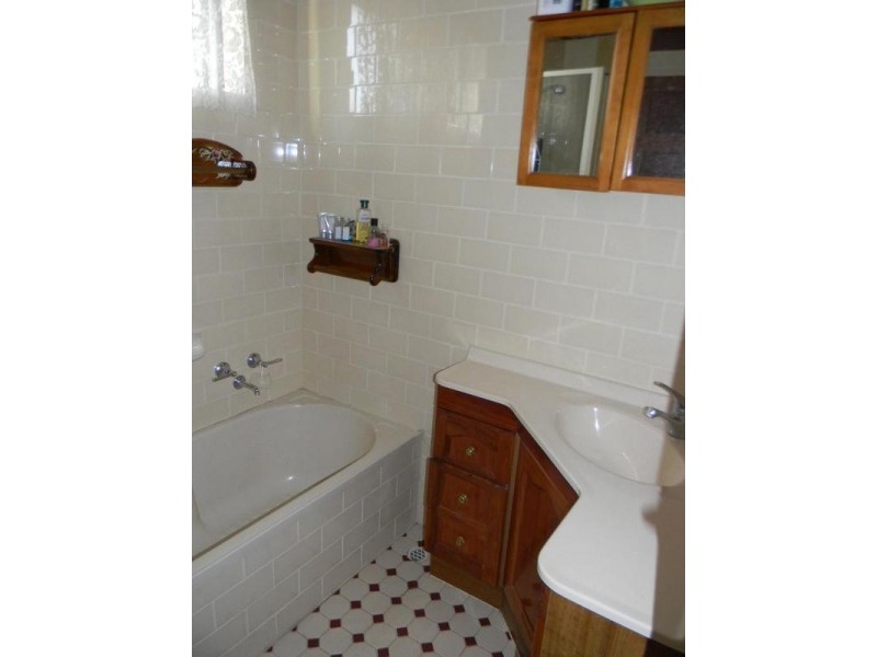 15 Eleanor Tce, Murray Bridge SA 5253