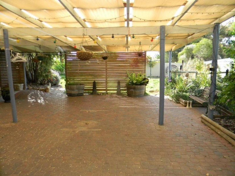 15 Eleanor Tce, Murray Bridge SA 5253