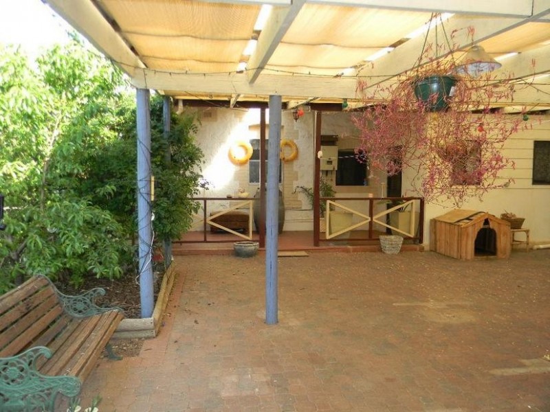 15 Eleanor Tce, Murray Bridge SA 5253