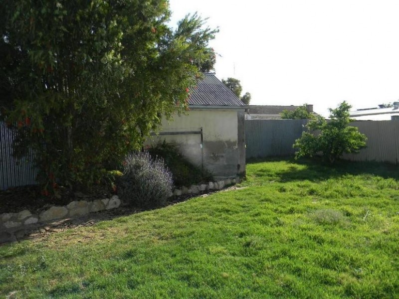 15 Eleanor Tce, Murray Bridge SA 5253
