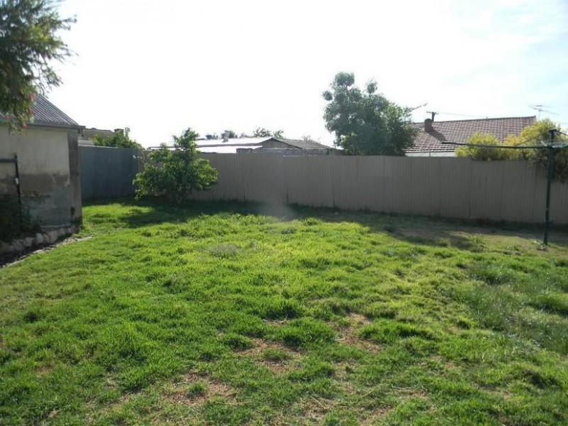 15 Eleanor Tce, Murray Bridge SA 5253