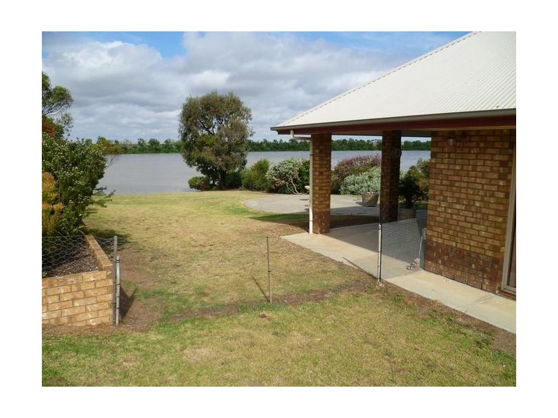 Lot 154 Tolmer Street Wellington via, Murray Bridge SA 5253