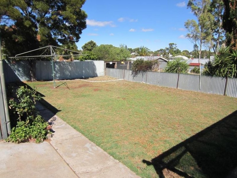 34 McHenry Street, Murray Bridge SA 5253