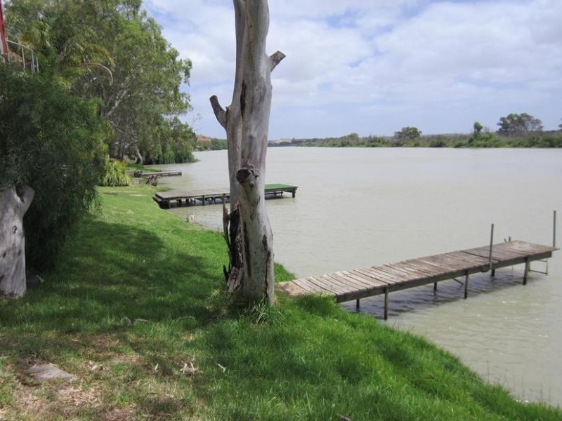 16 Greenbanks Drive, Greenbanks via, Murray Bridge SA 5253
