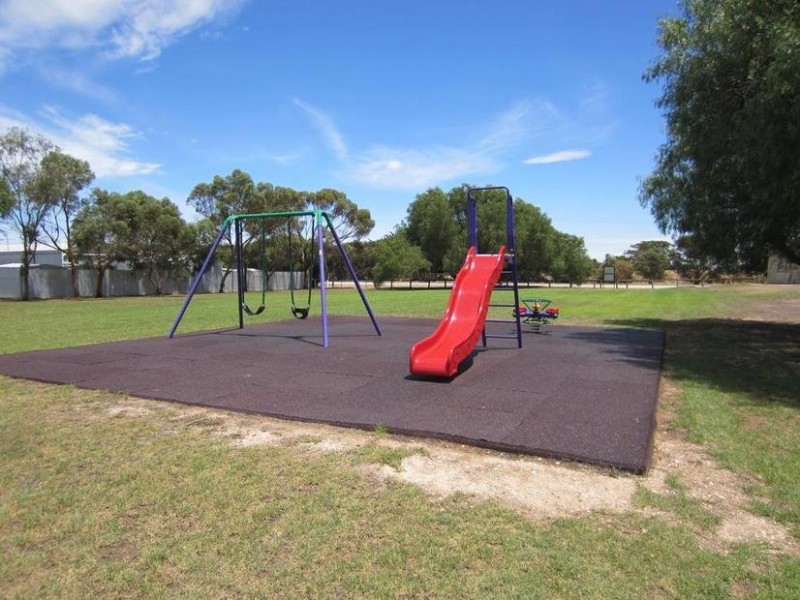 3 Raye Street, Wellington SA 5259